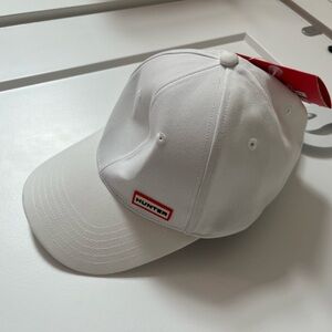 NWT HUNTER WHITE HAT